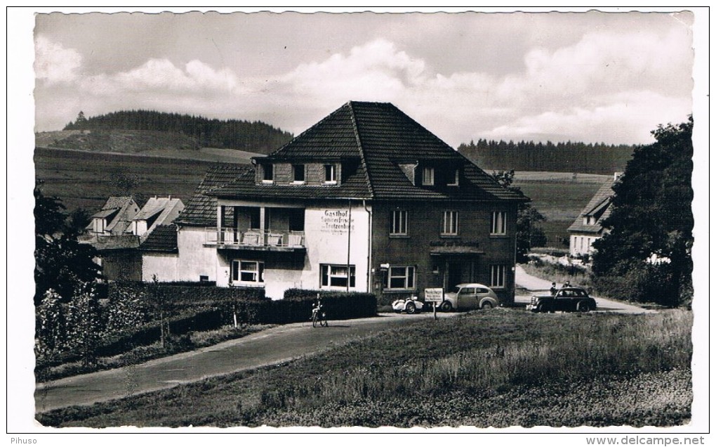 D5499     MEINERZHAGEN : Haus Trotzenburg Motorcycle With Sidecar, Motor Met Zijspan,motorradgespann) - Arnsberg