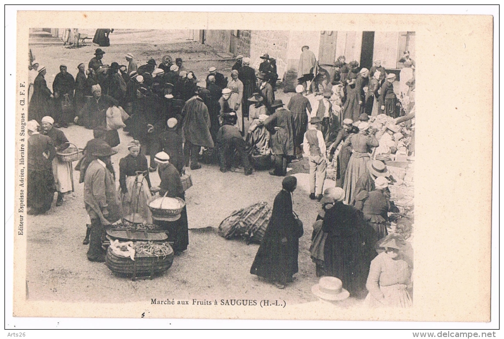 Saugues - Haute Loire - Marché Au Fruits - Saugues