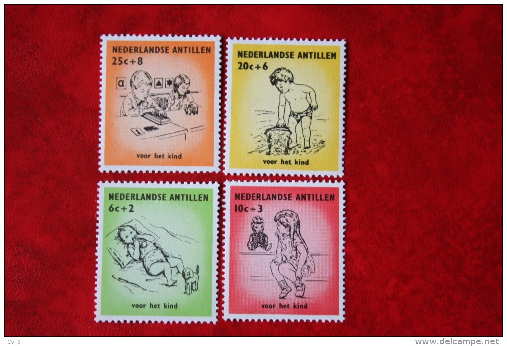 Kinderzegels; NVPH Nr 318-321; 1961 MNH / POSTFRIS NEDERLANDSE ANTILLEN / NIEDERL. ANTILLEN / NETHERLANDS ANTILLEN - Curacao, Netherlands Antilles, Aruba