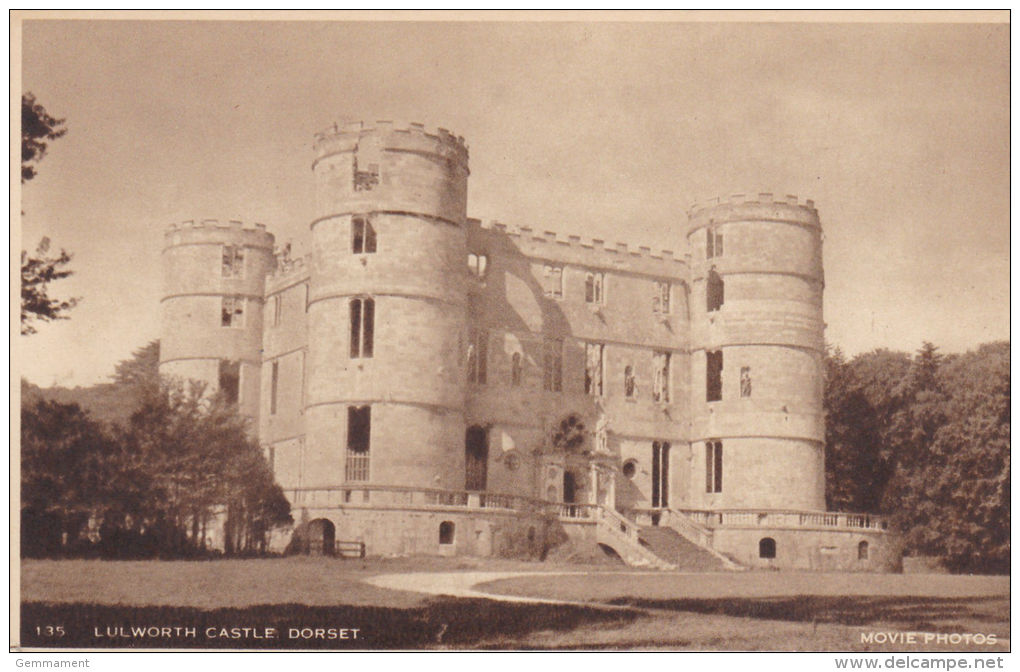 LULWORTH CASTLE, DORSET - Castles