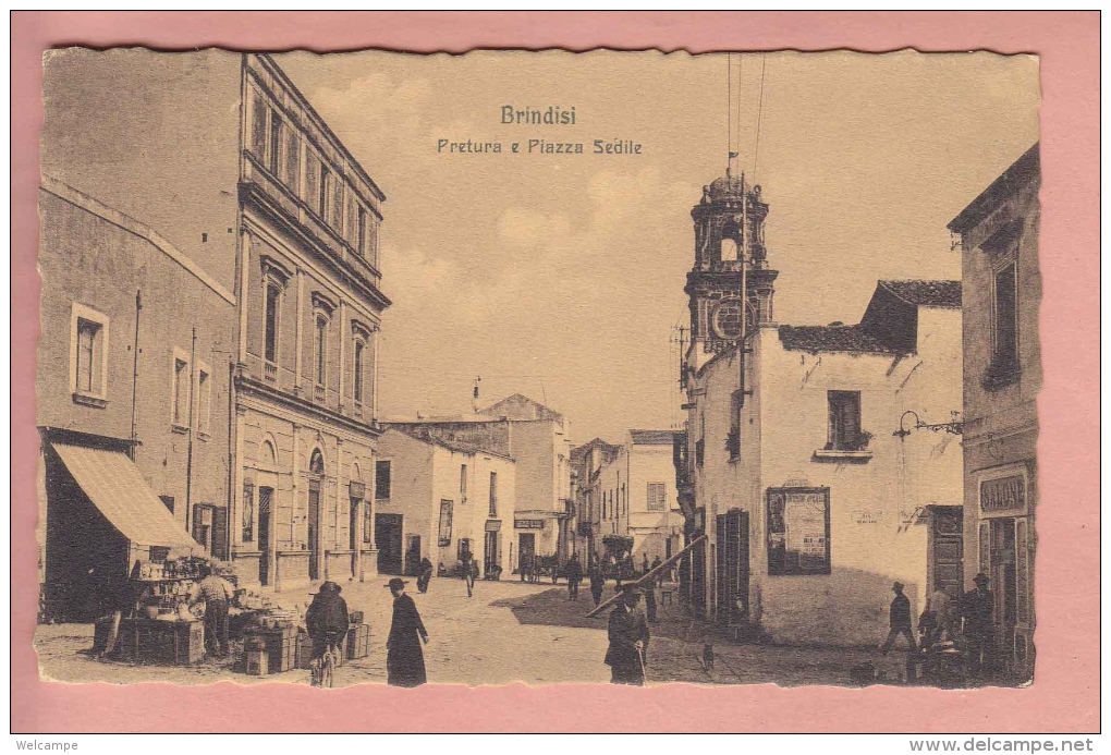 OLD POSTCARD ITALY ITALIA   BRINDISI PRETURA E PIAZZA SEDILE  ANIMATED STREET SCENE - Brindisi