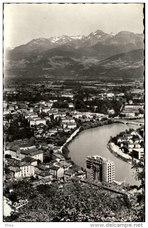 38 - LA TRONCHE - Vue Aérienne - La Tronche