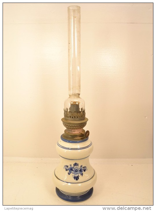 Ancienne Lampe à Pétrole Hollandaise Delfts Delft Blue Handpainted Made In Holland - Luminaires & Lustres