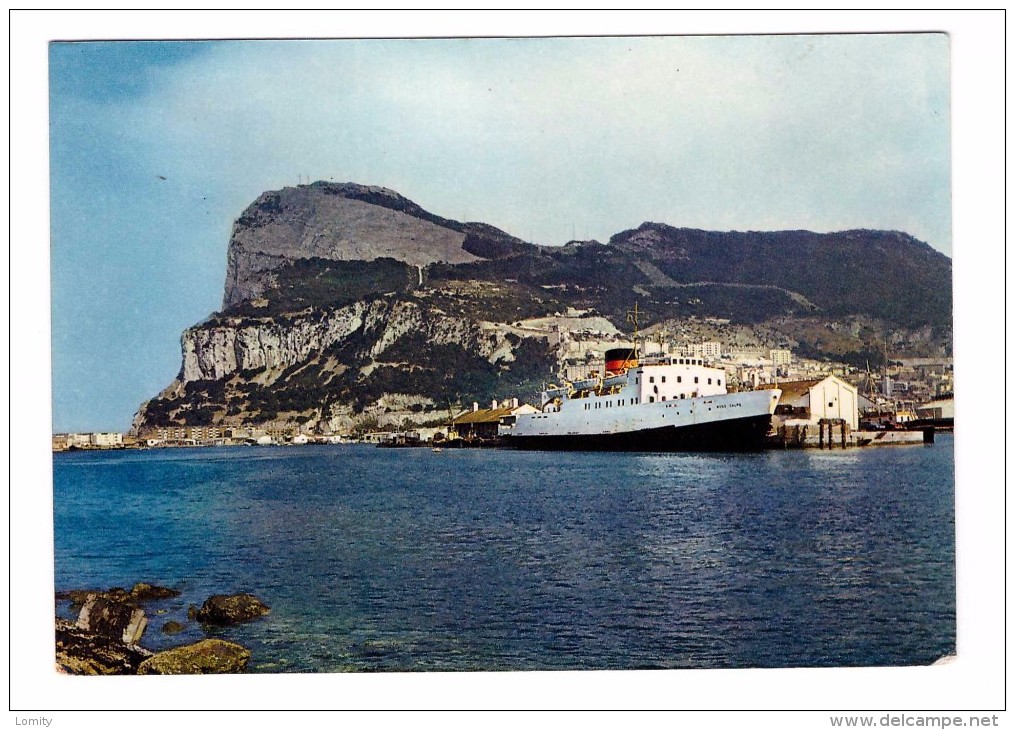 Gibraltar Carte RARE Cachet Tampon Paquebot Posté à Bord 1968 Mons Calpe + 2 Timbres Dont Timbre Du Bateau Mons Calpe - Steamers