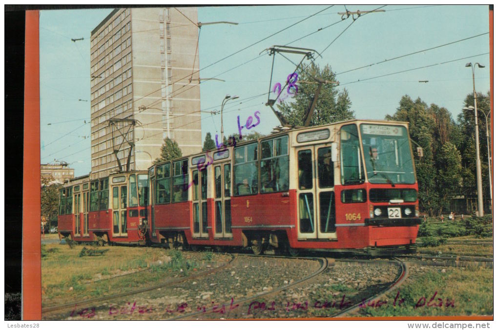 CPSM  ELAN DU CONFLUENT  AUTORAILS - TRAMWAYS   Nouveau Tramways De Varsovie  (09/76)   Oct 2015  523 - Strassenbahnen