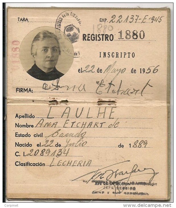 REGISTRO DE EXPENDEDOR DE LECHE En CALIDAD DE PATRON -DISPENSING MILK REGISTRATION AS OWNER - 1956 Issued For A WOMAN - - Documentos Históricos