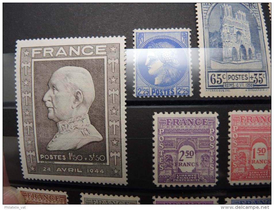 FRANCE - Lot 15 Timbres - Neuf * * - A Voir - Lot N° 9736 - Nuevos