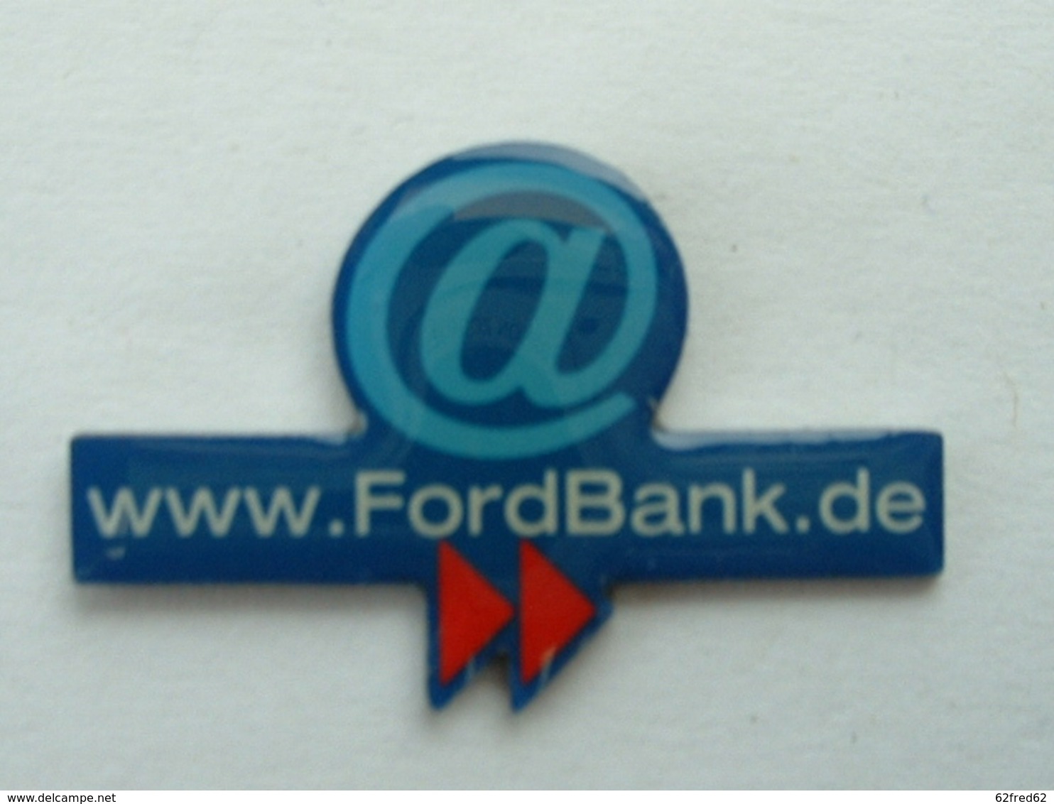 Pin's @ - WWW.FORDBANK.DE - Ford