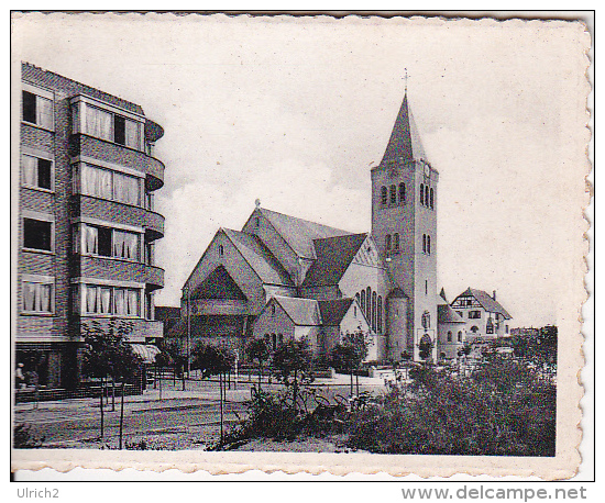 Foto Knocke A/Zee - Heilig Hart Kerk - 8,5*6cm - WW2 (19012) - Orte