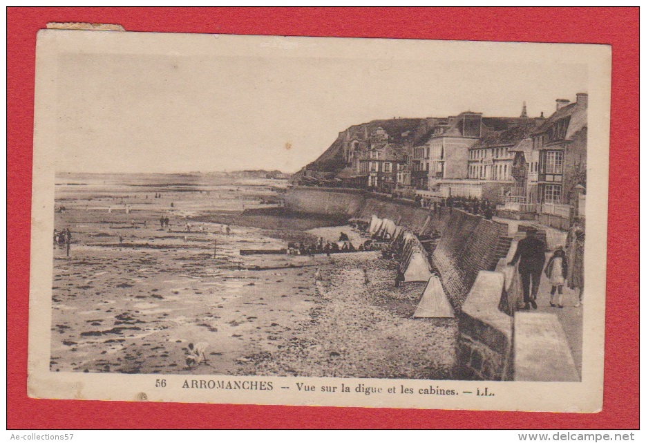 Arromanches  --  Vue Sur La Digue Et Les Cabines - Arromanches