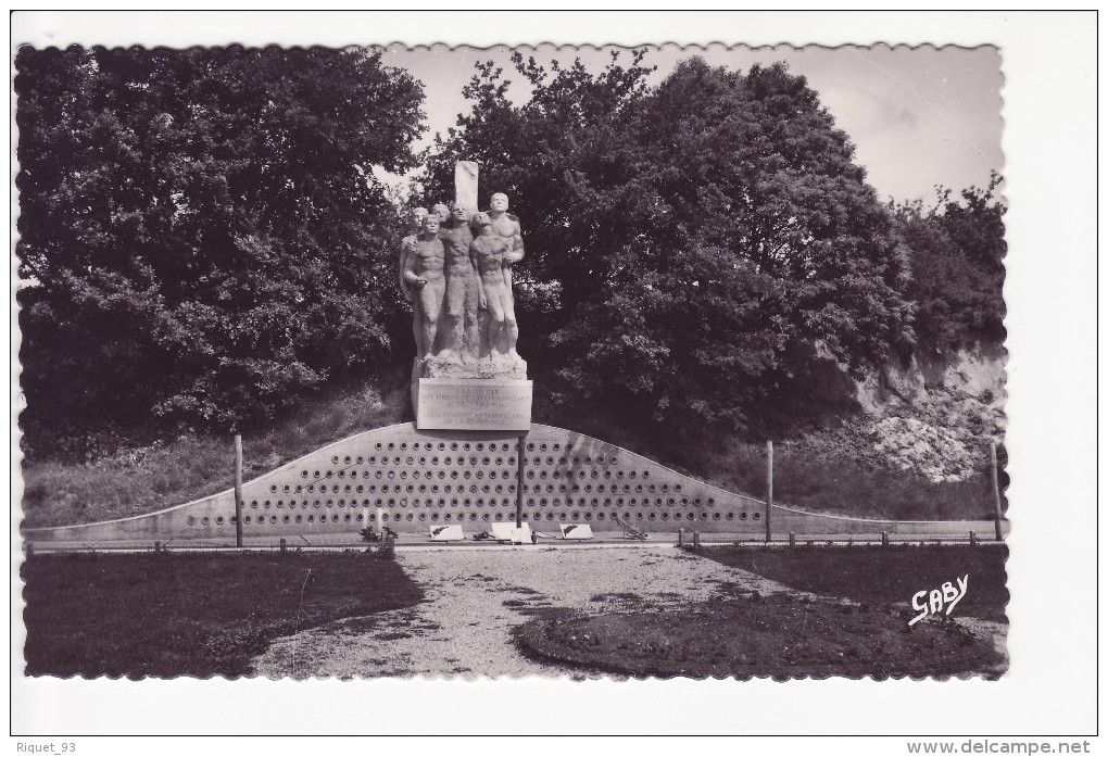 La Sablière Chateaubriant "Au Fusillés Et Massacrés De La Résistance" 22 Octobre 1941 - Sonstige & Ohne Zuordnung