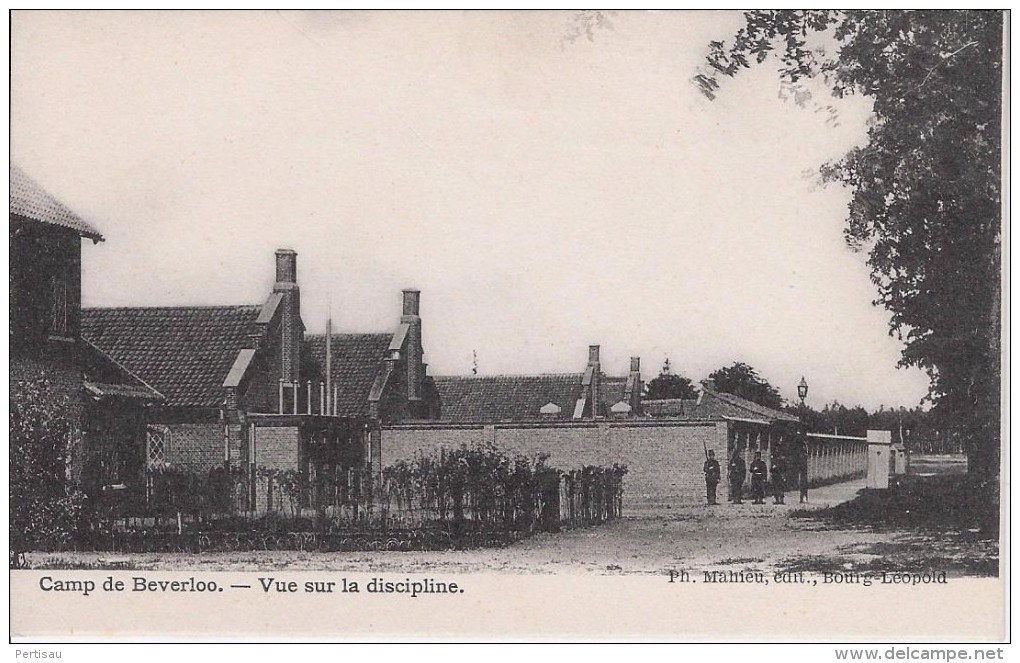 La Discipline Met De Wacht - Leopoldsburg (Beverloo Camp)