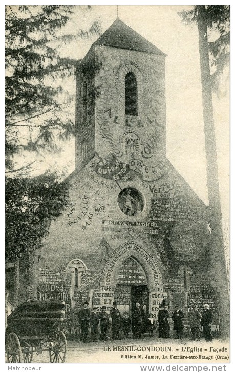 LE MESNIL GONDOUIN -61- L'EGLISE FACADE - BELLE ANIMATION - Autres & Non Classés