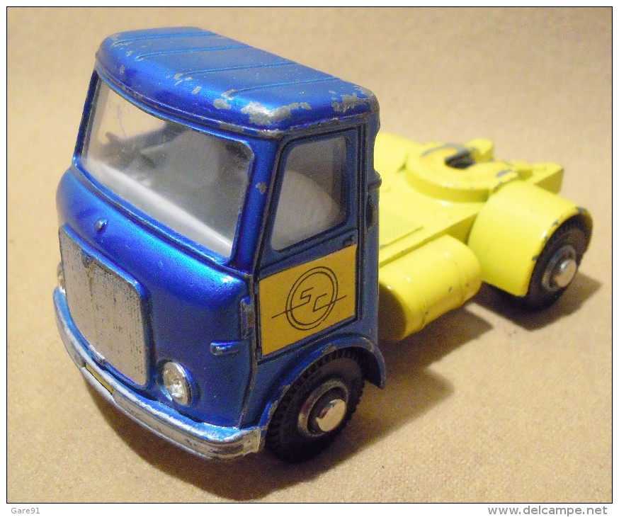 Dinky Toys  England - Toy Memorabilia