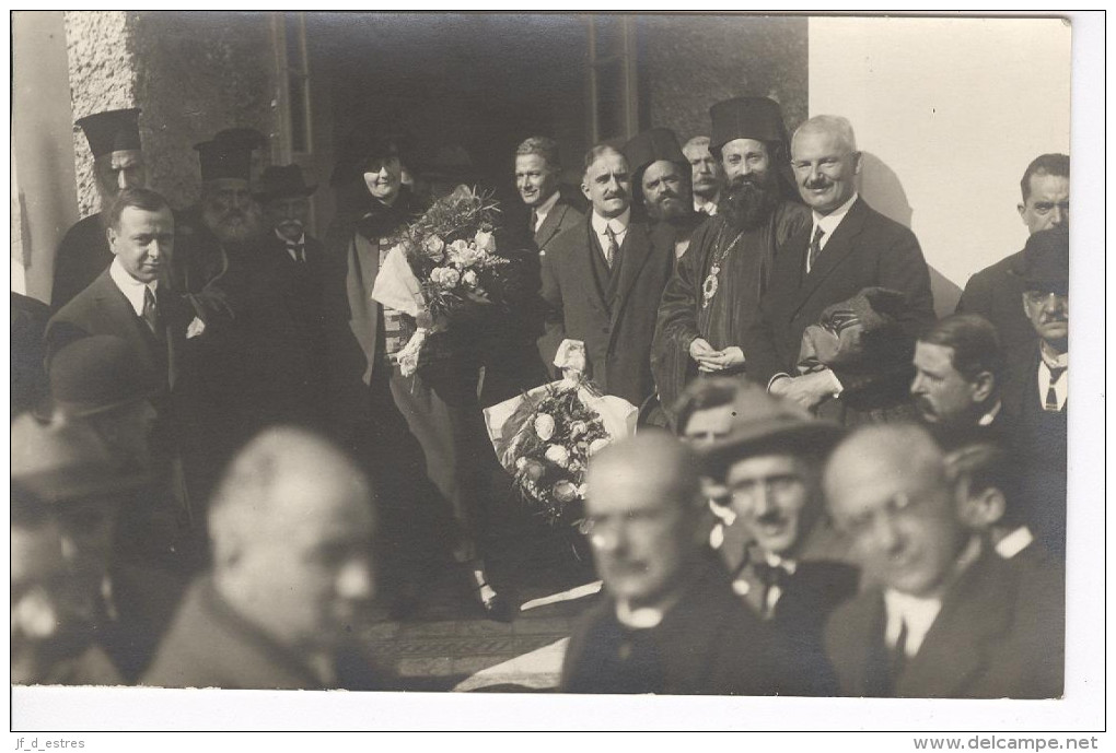 Photo Inauguration école De Réfugiés à Byron Athènes, Ministre Spiridès, Archevêque . Par Charles Poulides Athènes 1924 - Personnes Identifiées