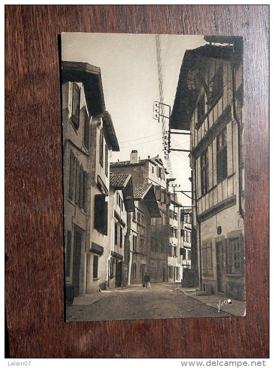 Carte Postale Ancienne : Une Vieille Rue De CIBOURE - Ciboure