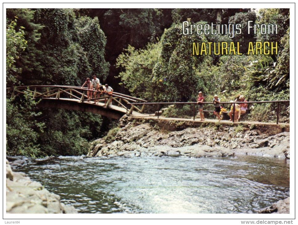 (636) Australia - QLD - Natural Arch River - Atherton Tablelands