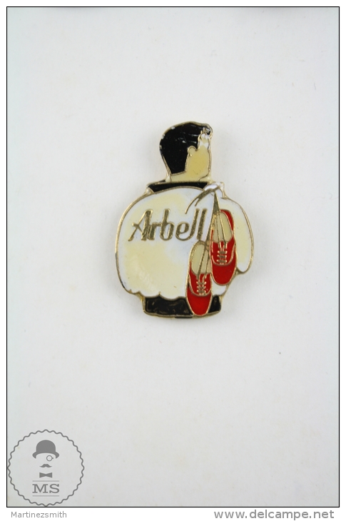 Arbell Shoes Advertising Pin Badges #PLS - Marcas Registradas