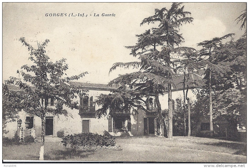 Cp 44 GORGES La Gavrée ( Propriété , Parc , Jardin , Vases Médicis , Arbres ) - Gorges