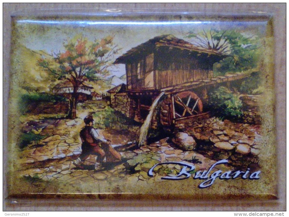 BULGARIA SOUVENIR Beautiful Magnet RURAL VIEW Old Man. Water Mill VILLAGE LANDSCAPE - A Brand New - Toerisme