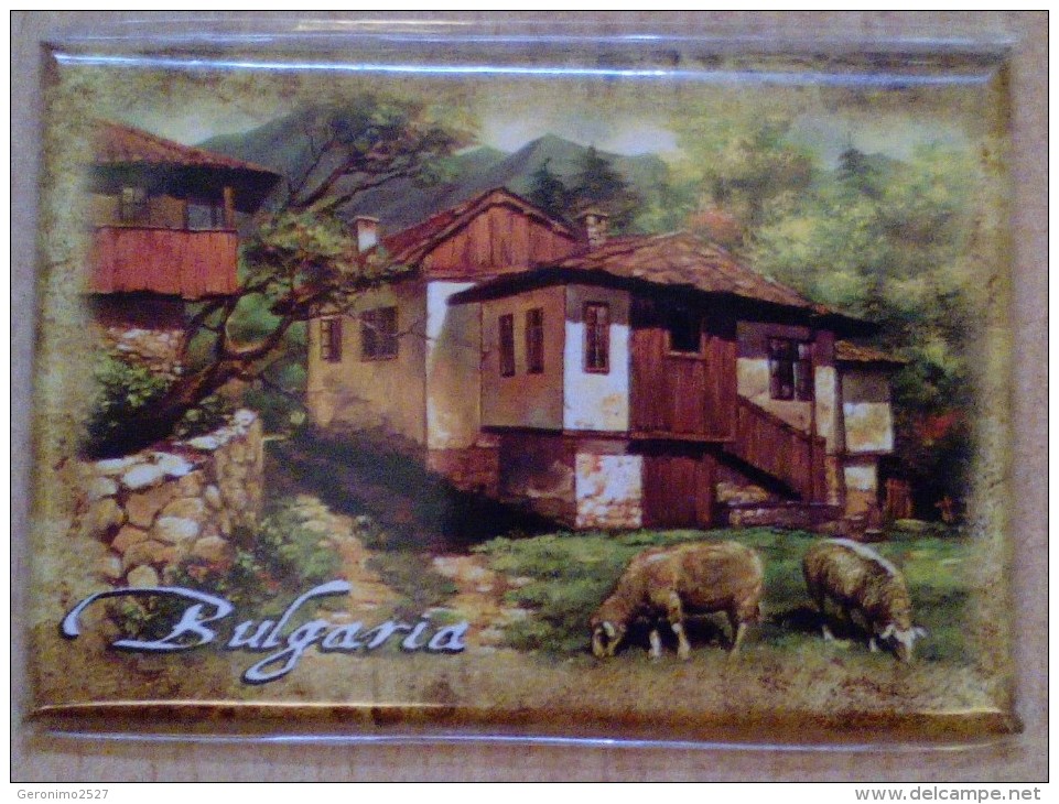 BULGARIA SOUVENIR Beautiful Magnet RURAL VIEW Animals Sheeps VILLAGE LANDSCAPE - Turismo