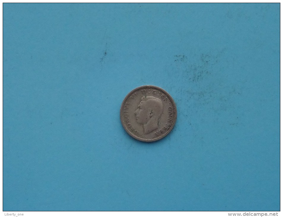 1943 - SIX Pence / KM 852 ( Uncleaned Coin - For Grade, Please See Photo ) !! - H. 6 Pence