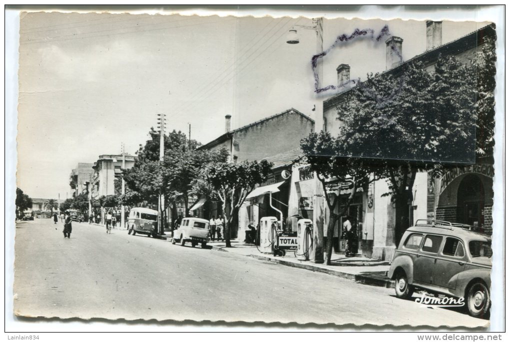 - 77- TIZI OUZOU - ( Algérie ), La Grande Rue, Station Essence, Voitures Anciennes, écrite, BE, Scans. - Tizi Ouzou