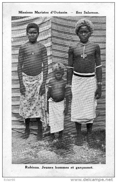 Missions Maristes D'Océanie. Iles Salomon RUBIANA  Jeunes Hommes Et Garçonnet   état Impeccable Animée Année 1930 - Solomon Islands