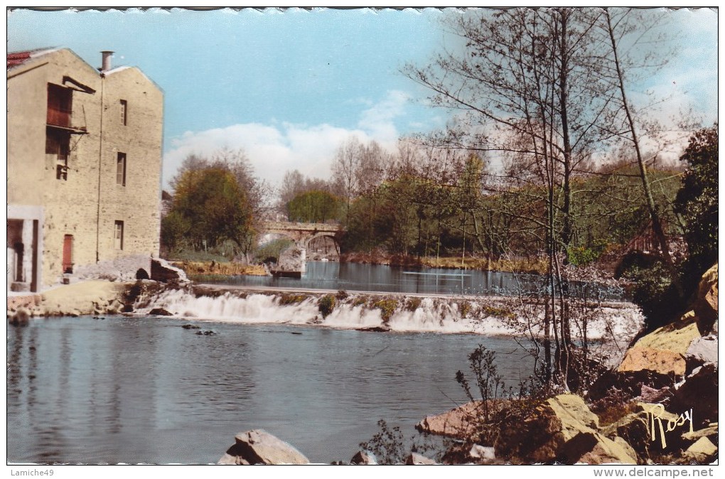 BOUSSAY Le Moulin De Dabigeon Et Sa Chaussée CPSM Format CPA Dos Divisé - Boussay