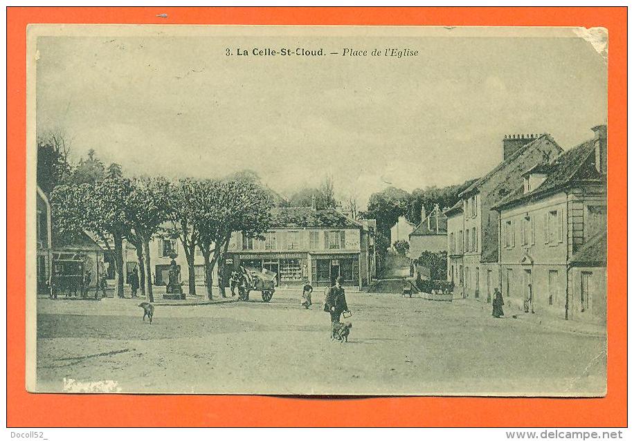 Dpt  78  La Celle Saint Cloud  "  Place De L'eglise  " - La Celle Saint Cloud