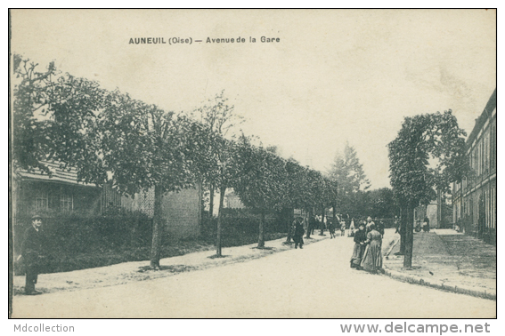 60 AUNEUIL / Avenue De La Gare / - Auneuil