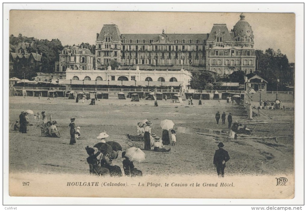 14 - Houlgate            La Plage, Le Casino Et Le Grand Hôtel - Houlgate