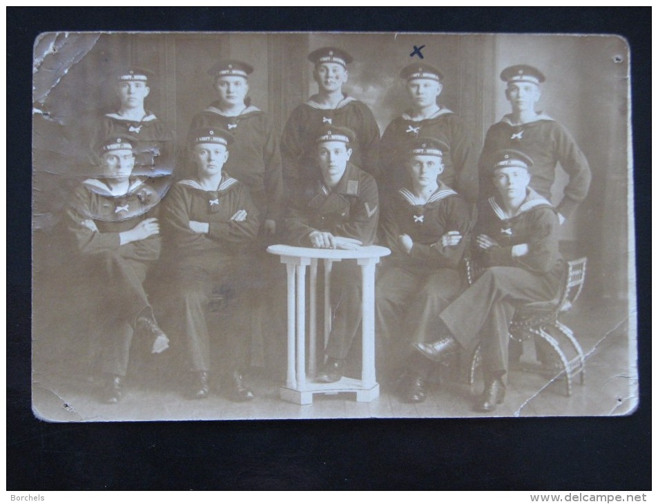 AK515 - 10 Matrosen - Gruppen-Foto Aus Dem Jahr 1913 - Personen