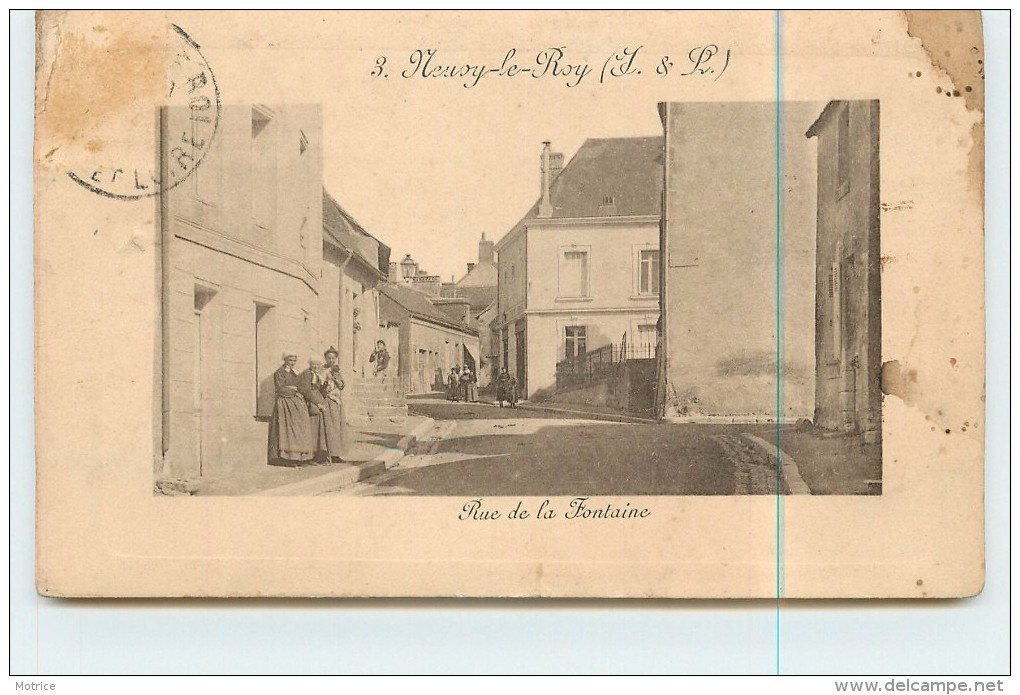 NEUVY LE ROI - Rue De La Fontaine.(carte Vendue En L'état) - Neuvy-le-Roi