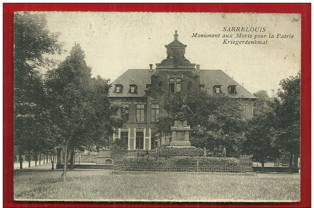 CPA N°17559 / SARRELOUIS - MONUMENT AUX MORTS POUR LA PATRIE - Kreis Saarlouis