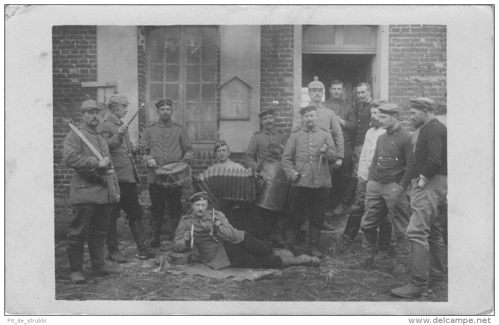 F136,RAR,Top Seltenes Foto,Vintage,Fontaine-l‘Etalon,Deutsche Soldaten Machen Musik,Pickelhaube,Bajonett,Feldpost,Stempe - Autres & Non Classés