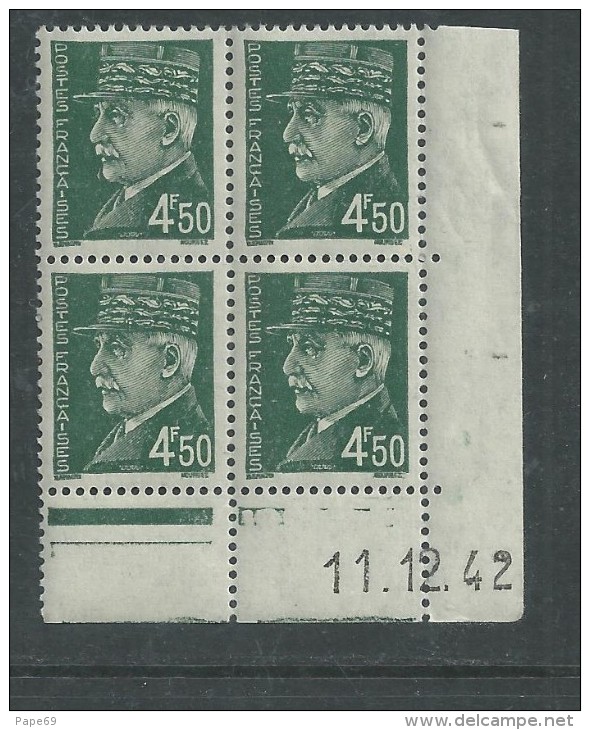 France N° 521B XX :Type  Pétain : 4 F. 50 Vert-jaune En Bloc De 4 Coin Daté Du 11 . 12 . 42 ;   Sans Charnière,TB - 1940-1949