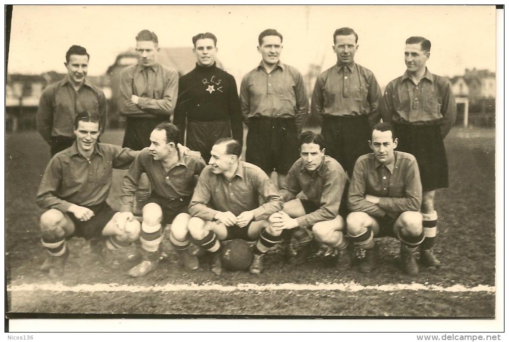 R.C.S.V.  (VERVIERS  )   EQUIPE DU 30/01/1944   (CARTE-PHOTO    ) - Calcio