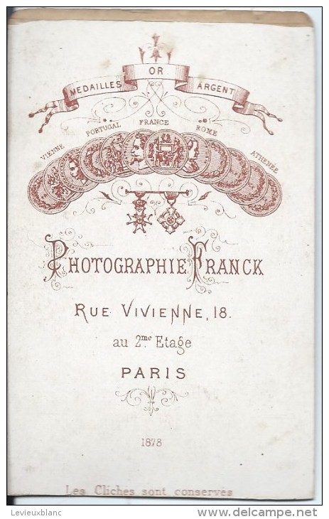 Photo Montée Sur Carton /Jeune Femme En Buste / FRANCK/Rue Vivienne/Paris/1878   PHOTN37 - Anciennes (Av. 1900)