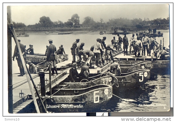 AK Ensere Reichswehr, Pioniere Bauen Eine Brücke Boote (6199) - Ausrüstung