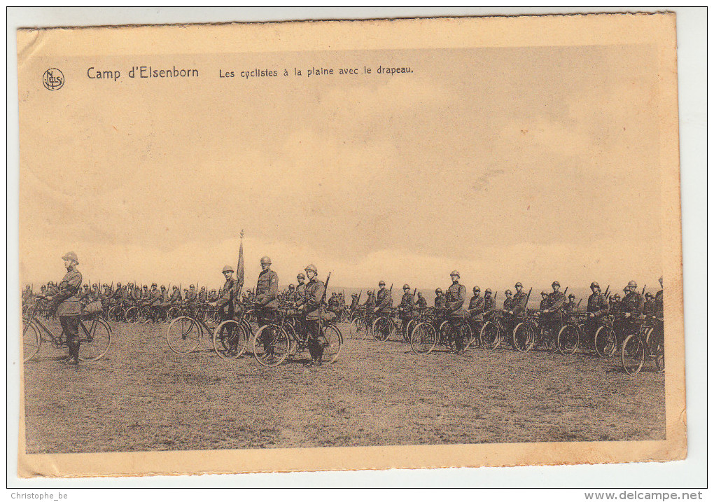 Camp D'Elsenborn, Les Cyclistes à La Plaine Avec Le Drapeau (pk25549) - Elsenborn (Kamp)