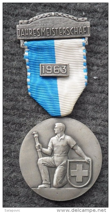 JAHRES-MEISTERSCHAFT 1963 ARCHERY MEDAL - Tir à L'Arc