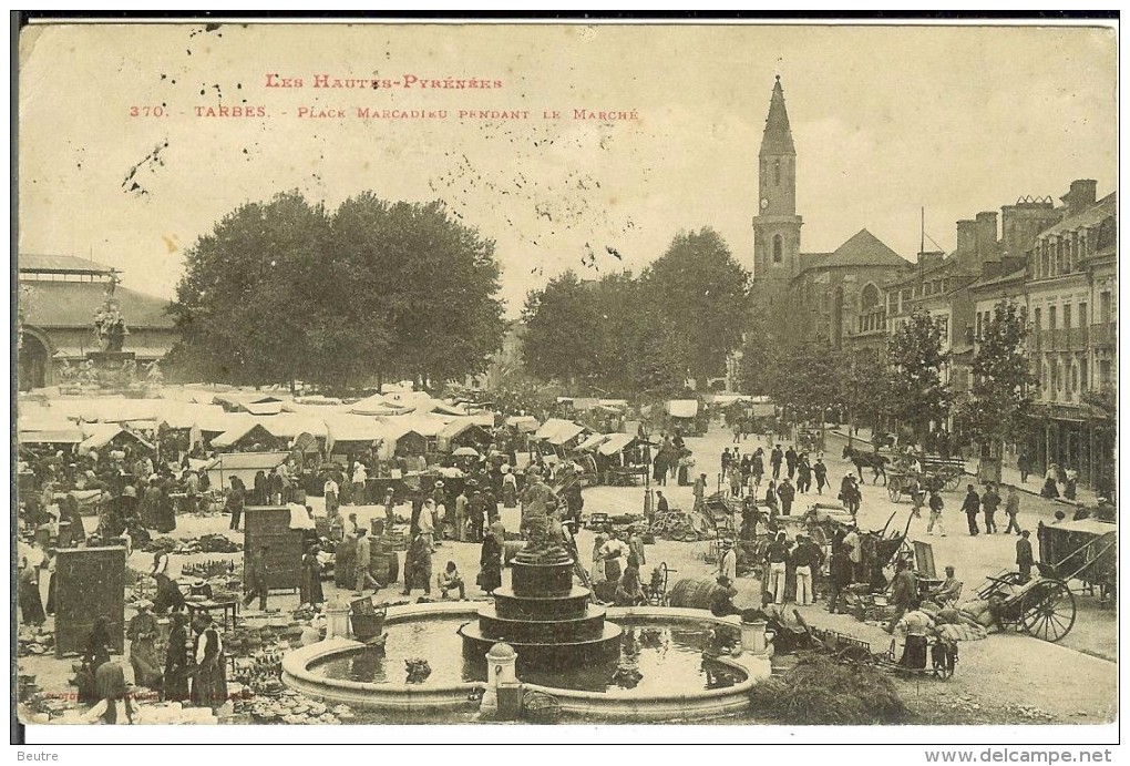 CPA TARBES Place Marcadieu Pendant Le Marché 12330 - Tarbes