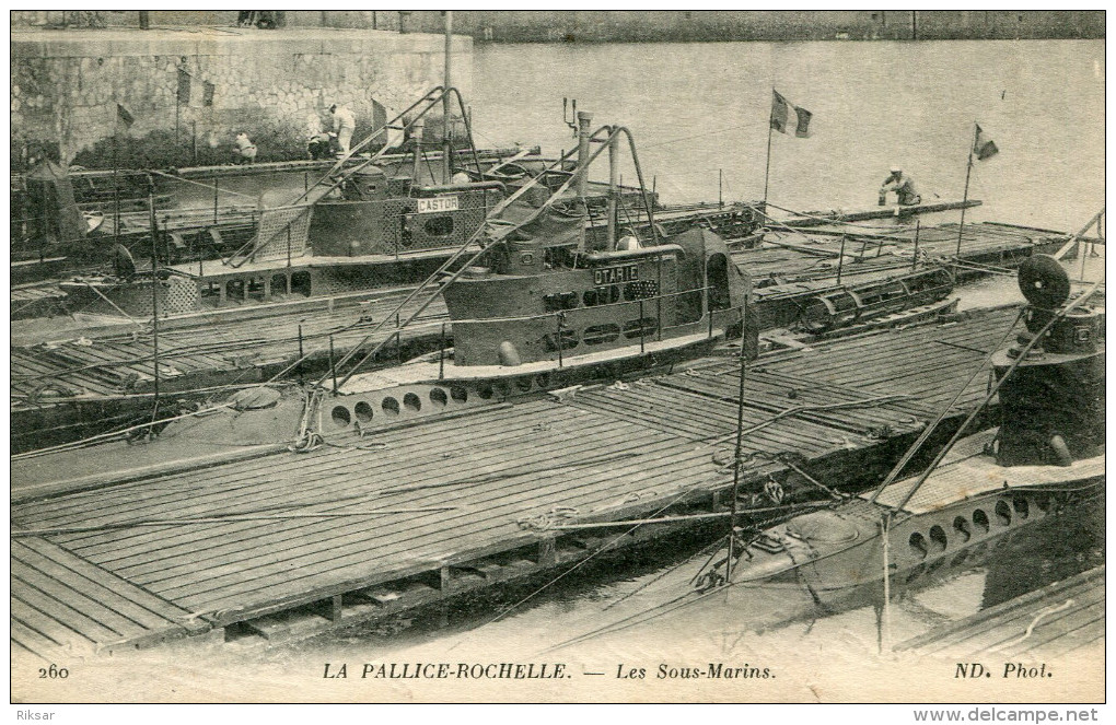 SOUS MARIN(LA PALICE ROCHELLE) - Sous-marins