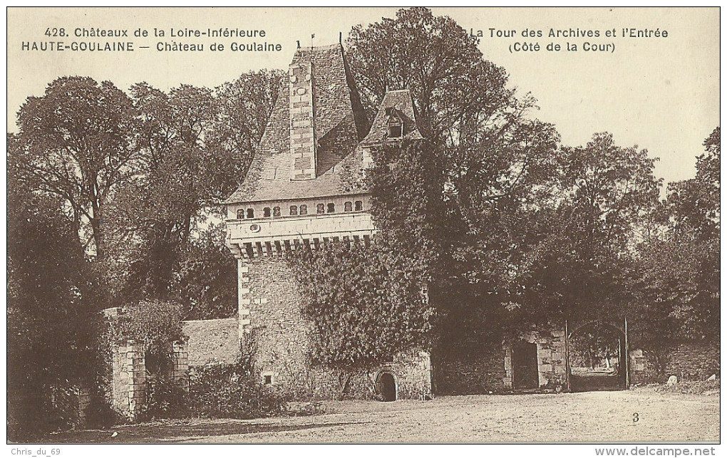 Haute Goulaine Chateau De Goulaine La Tour Des Archives Et L Entree - Haute-Goulaine