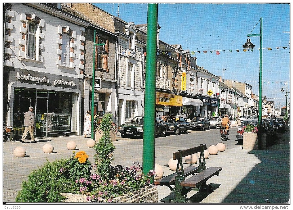 MACHECOUL  La Rue Du Marché - Machecoul