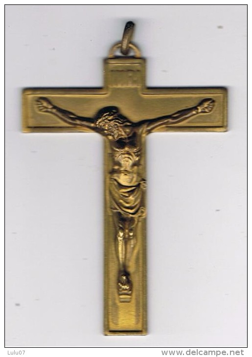 Crucifi  Marqué  Bronze  France 8.5 Cm  X  6 Cm X 13 Mm X  2 Mm - Hangers