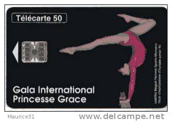 MF45 - GALA PRINCESSE GRACE 50u (fine Rayure De 1 Cm Au Recto) - Monaco