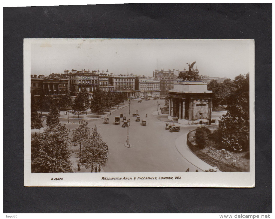 LONDON - Wellington Arch & Piccadilly - Piccadilly Circus