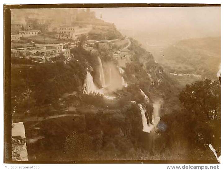 ITALIE 251015 - PHOTO TIVOLI - Village Cascade - Tivoli